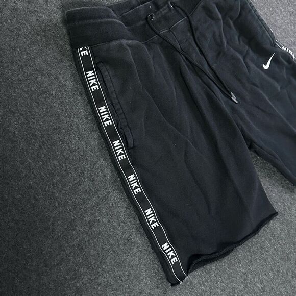 Vintage Nike Sweat‎ Shorts Mens XS Black Cutoff Drawstring Pockets - Picture 2 of 11